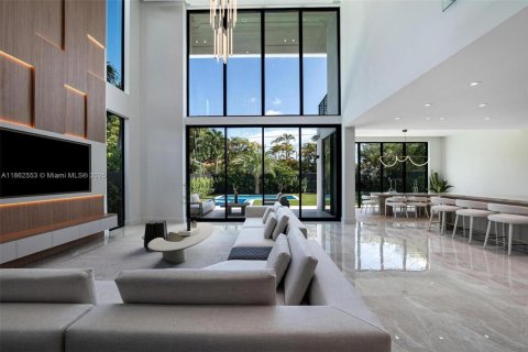 Villa ou maison à vendre à Miami, Floride: 5 chambres, 405.98 m2 № 1890185 - photo 29