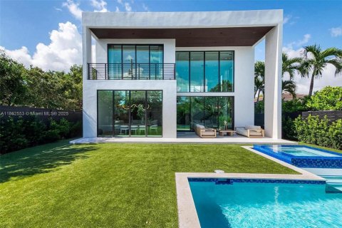 Villa ou maison à vendre à Miami, Floride: 5 chambres, 405.98 m2 № 1890185 - photo 26
