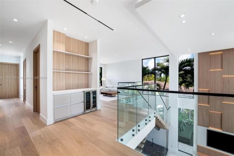 Villa ou maison à vendre à Miami, Floride: 5 chambres, 405.98 m2 № 1890185 - photo 10