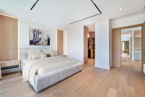 Villa ou maison à vendre à Miami, Floride: 5 chambres, 405.98 m2 № 1890185 - photo 13