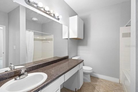 Condo in Orlando, Florida, 2 bedrooms  № 1542107 - photo 18