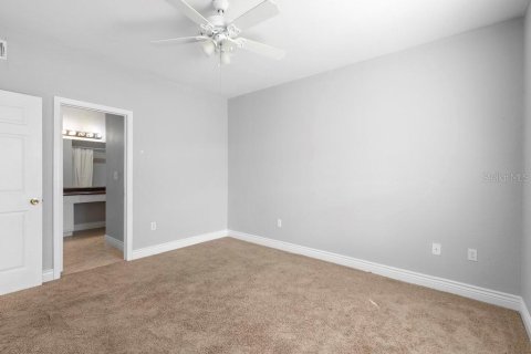 Condo in Orlando, Florida, 2 bedrooms  № 1542107 - photo 17