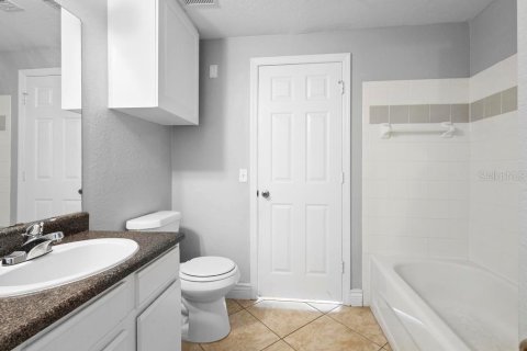 Condo in Orlando, Florida, 2 bedrooms  № 1542107 - photo 24