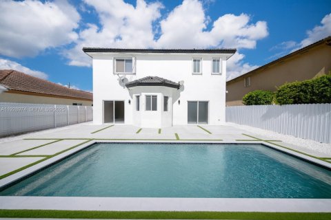Villa ou maison à vendre à Miami, Floride: 5 chambres, 190.91 m2 № 1987298 - photo 26