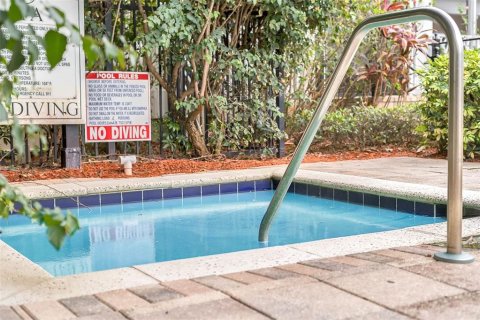 Condo in Orlando, Florida, 2 bedrooms  № 1866904 - photo 21