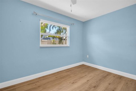 Casa en venta en Saint Petersburg, Florida, 3 dormitorios, 148.64 m2 № 2204165 - foto 23