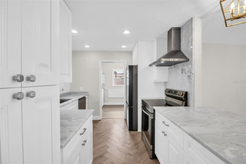 Casa en venta en Saint Petersburg, Florida, 3 dormitorios, 148.64 m2 № 2204165 - foto 9