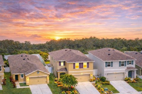 Casa en Palmetto, Florida 4 dormitorios, 209.96 m2 № 2213548