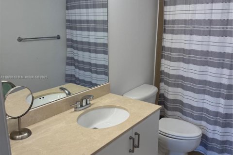 Купить кондоминиум в Майами, Флорида 2 спальни, 97.36м2, № 1934166 - фото 22