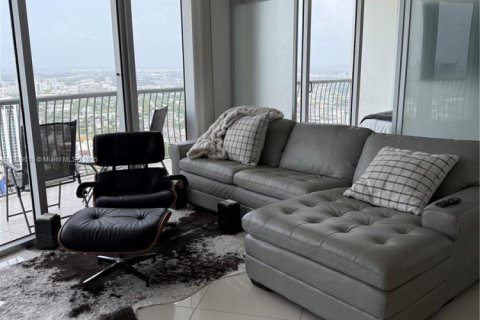 Купить кондоминиум в Майами, Флорида 2 спальни, 97.36м2, № 1934166 - фото 2