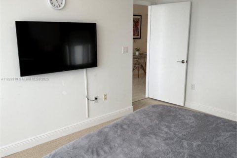 Купить кондоминиум в Майами, Флорида 2 спальни, 97.36м2, № 1934166 - фото 13