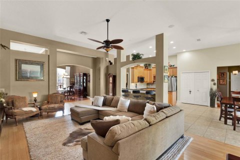 Villa ou maison à vendre à Apopka, Floride: 4 chambres, 261.33 m2 № 1528958 - photo 7