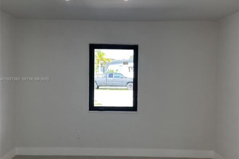 Купить виллу или дом в Майами, Флорида 3 спальни, 119.01м2, № 1986259 - фото 12