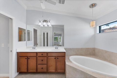 Condominio en venta en Bradenton, Florida, 2 dormitorios, 159.42 m2 № 1851135 - foto 25