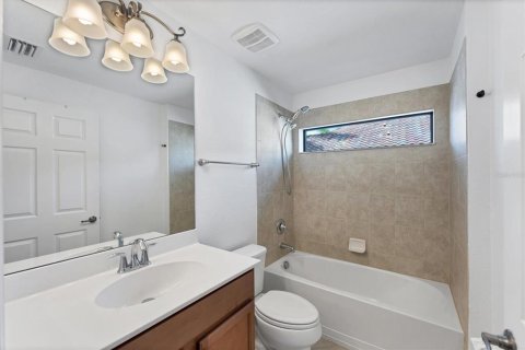 Copropriété à vendre à Bradenton, Floride: 2 chambres, 159.42 m2 № 1851135 - photo 29