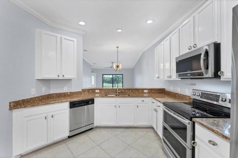 Condominio en venta en Bradenton, Florida, 2 dormitorios, 159.42 m2 № 1851135 - foto 12