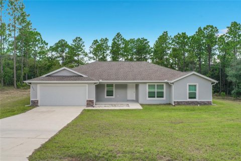 Villa ou maison à Dunnellon, Floride 3 chambres, 163.51 m2 № 2330057