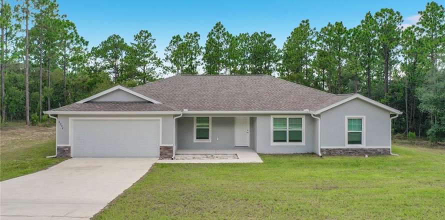 Villa ou maison à Dunnellon, Floride 3 chambres, 163.51 m2 № 2330057