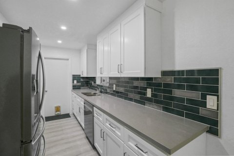 Casa en venta en Fort Lauderdale, Florida, 3 dormitorios, 113.15 m2 № 2246512 - foto 5