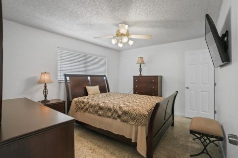 Casa en venta en Fort Lauderdale, Florida, 3 dormitorios, 113.15 m2 № 2246512 - foto 11
