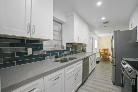 Casa en venta en Fort Lauderdale, Florida, 3 dormitorios, 113.15 m2 № 2246512 - foto 3