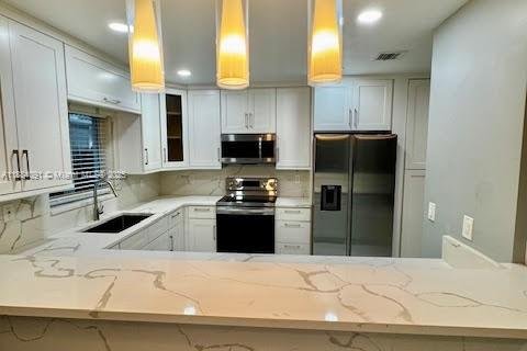 Adosado en alquiler en Fort Lauderdale, Florida, 3 dormitorios, 200.85 m2 № 1941187 - foto 5