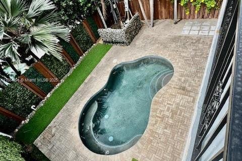 Adosado en alquiler en Fort Lauderdale, Florida, 3 dormitorios, 200.85 m2 № 1941187 - foto 26