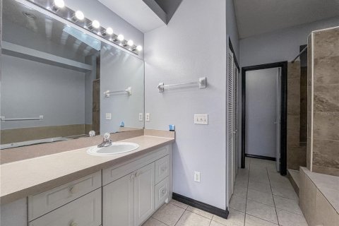 Townhouse in Davenport, Florida 3 bedrooms, 139.35 sq.m. № 2229167 - photo 10