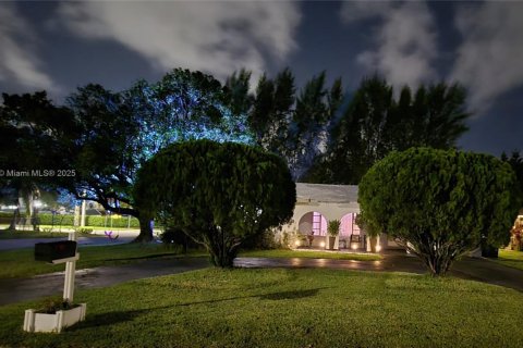 Casa en venta en Tamarac, Florida, 3 dormitorios, 135.17 m2 № 1696822 - foto 7