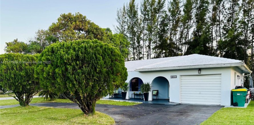 Casa en Tamarac, Florida 3 dormitorios, 135.17 m2 № 1696822