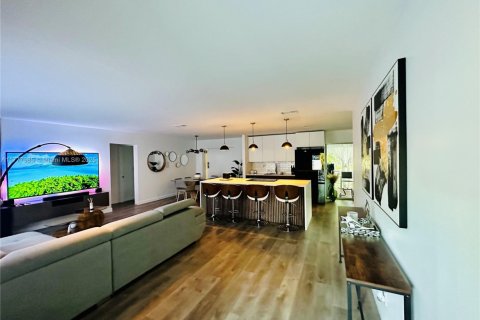 Casa en venta en Tamarac, Florida, 3 dormitorios, 135.17 m2 № 1696822 - foto 10