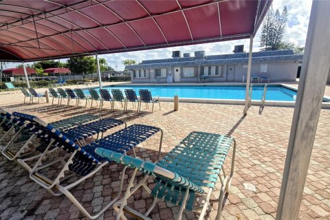 Casa en venta en Tamarac, Florida, 3 dormitorios, 135.17 m2 № 1696822 - foto 20