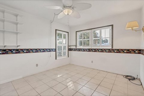 House in Lehigh Acres, Florida 3 bedrooms, 160.26 sq.m. № 1869748 - photo 19