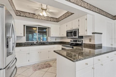 House in Lehigh Acres, Florida 3 bedrooms, 160.26 sq.m. № 1869748 - photo 8