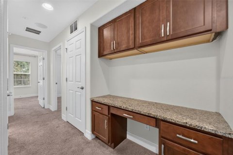 Townhouse in Winter Springs, Florida 3 bedrooms, 133.31 sq.m. № 2152312 - photo 26