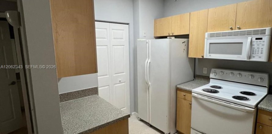 Condo à Tamarac, Floride, 1 chambre № 2270377