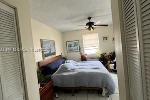 Condo in Miami Beach, Florida, 1 bedroom  № 1865068 - photo 6