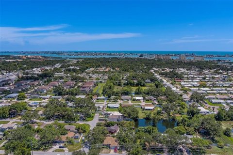 Casa en venta en Seminole, Florida, 3 dormitorios, 165.83 m2 № 1885706 - foto 11