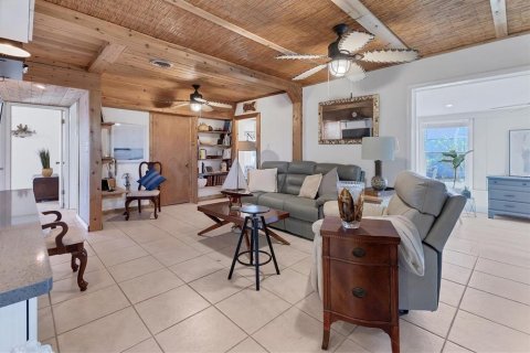 House in Port Charlotte, Florida 3 bedrooms, 135.27 sq.m. № 1571460 - photo 4