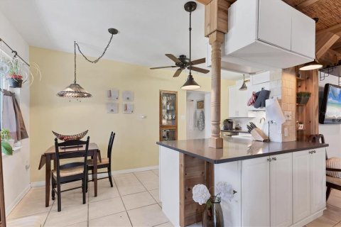 House in Port Charlotte, Florida 3 bedrooms, 135.27 sq.m. № 1571460 - photo 7