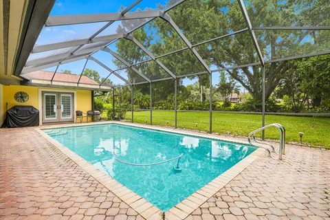 Casa en venta en Tampa, Florida, 4 dormitorios, 188.31 m2 № 2384462 - foto 3