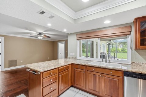Casa en venta en Tampa, Florida, 4 dormitorios, 188.31 m2 № 2384462 - foto 25