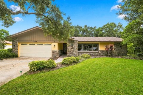 Casa en venta en Tampa, Florida, 4 dormitorios, 188.31 m2 № 2384462 - foto 2