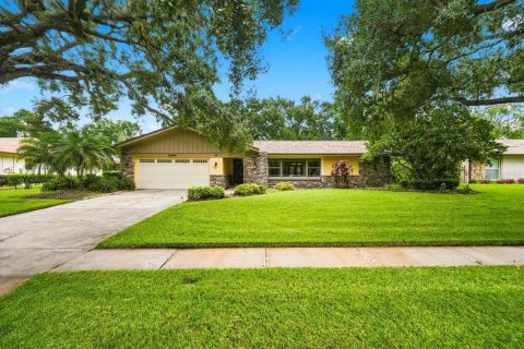 Casa en Tampa, Florida 4 dormitorios, 188.31 m2 № 2384462