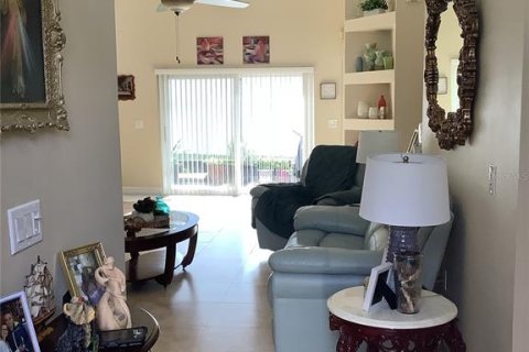 House in Orlando, Florida 3 bedrooms, 129.88 sq.m. № 2120168 - photo 19