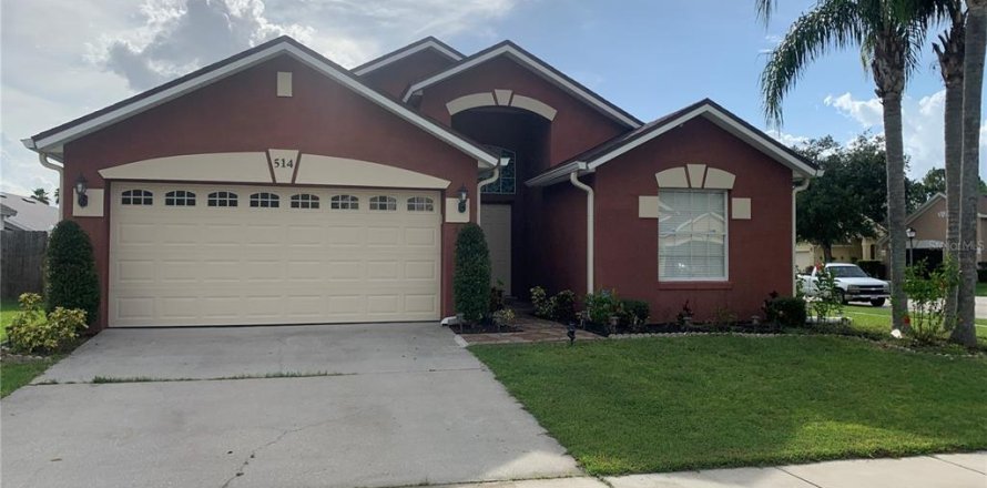 House in Orlando, Florida 3 bedrooms, 129.88 sq.m. № 2120168