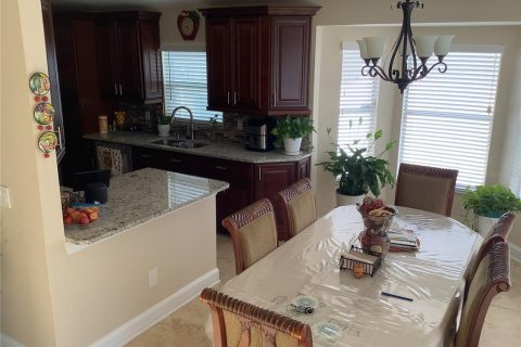 House in Orlando, Florida 3 bedrooms, 129.88 sq.m. № 2120168 - photo 18