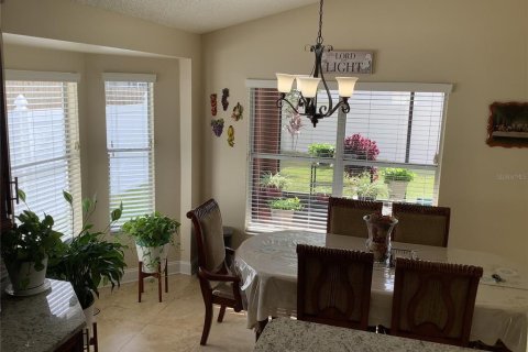 House in Orlando, Florida 3 bedrooms, 129.88 sq.m. № 2120168 - photo 2