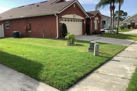House in Orlando, Florida 3 bedrooms, 129.88 sq.m. № 2120168 - photo 4