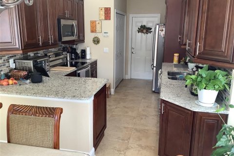 House in Orlando, Florida 3 bedrooms, 129.88 sq.m. № 2120168 - photo 6